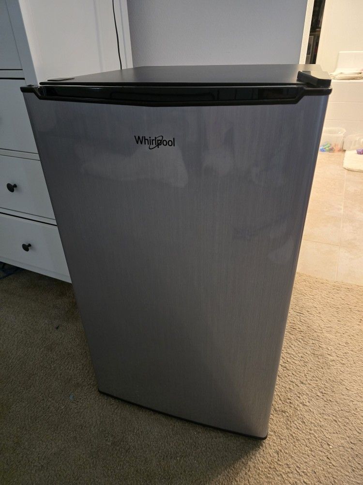 Whirlpool Mini Fridge