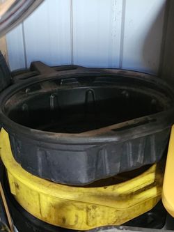 Oil pans (2)