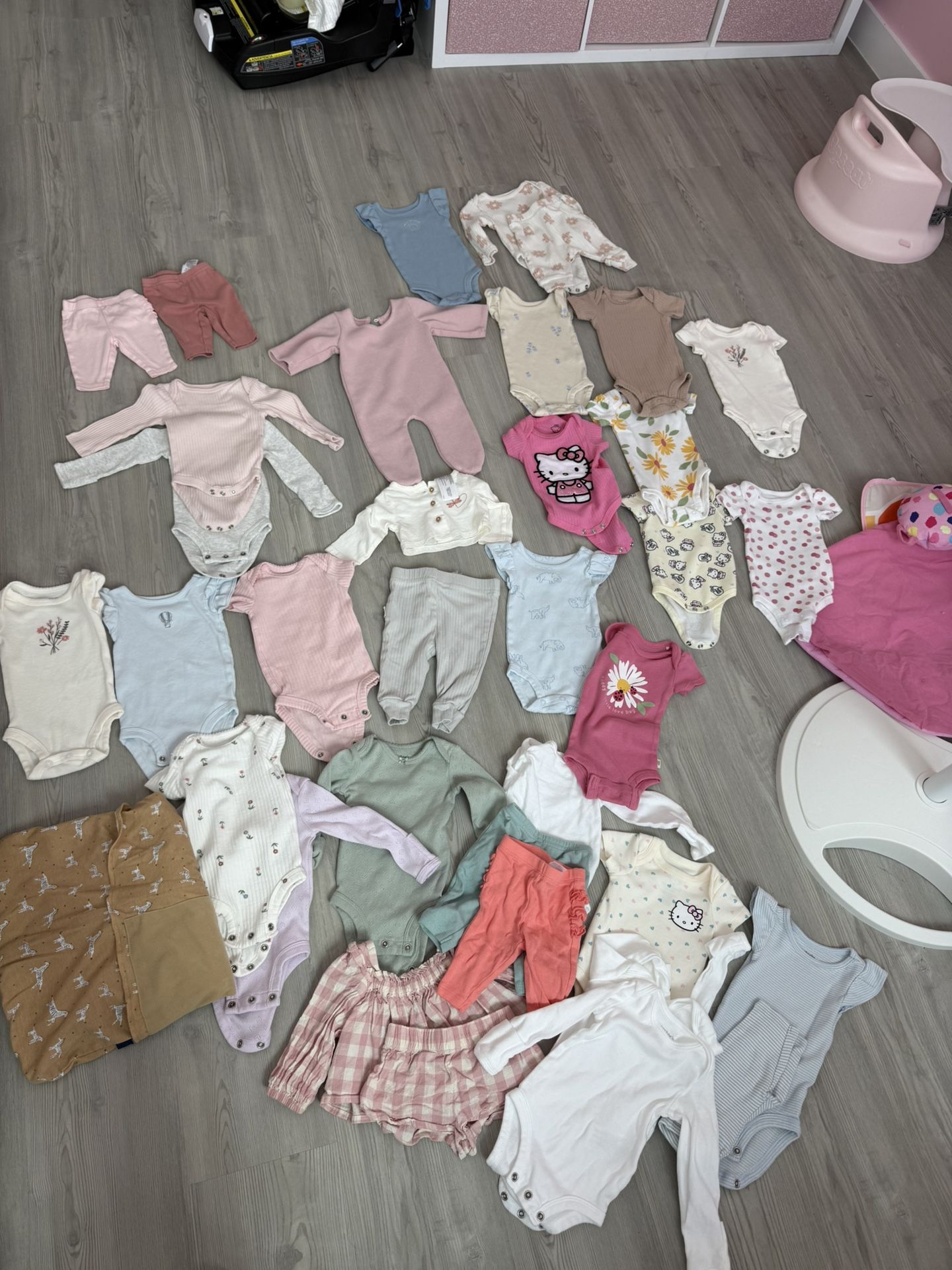 newborn clothes