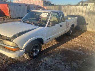 2000 Chevy S10 Pickup - Parts Only #XB6