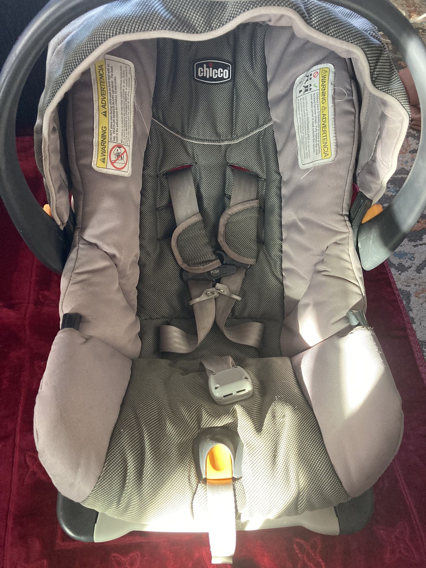 Chicco Car seat 