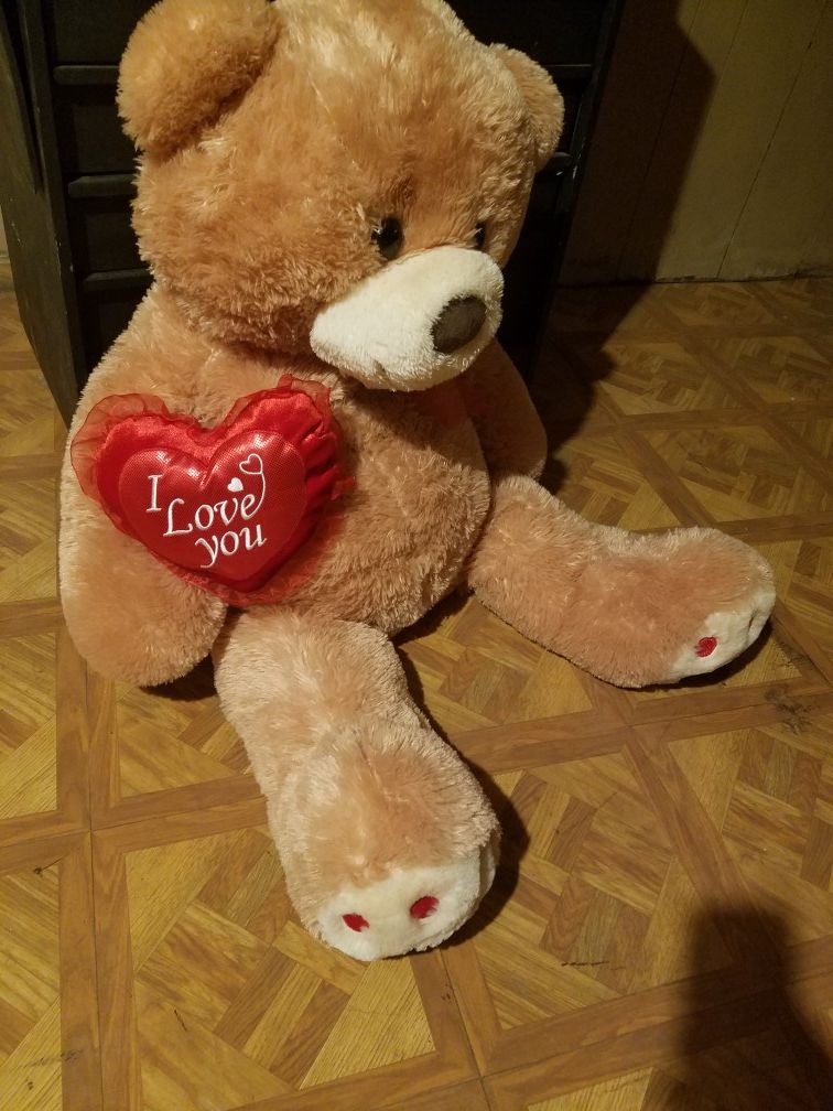 Giant stuffed animal teddy bear
