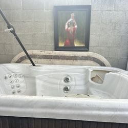 Free Jacuzzi