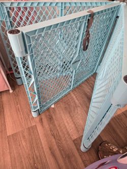 Baby gate