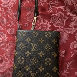 Lv Pouch