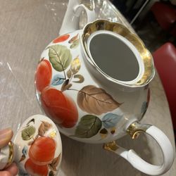 Retro Looking Tea Pot Russian Style
