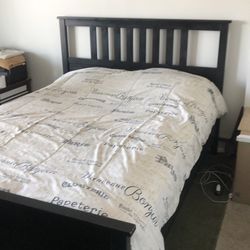 Queen size bed
