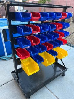 Mobile bin rack car