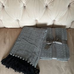 Throw Blankets 2