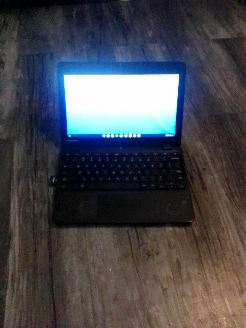Lenovo N23 Chromebook Touchscreen Laptop