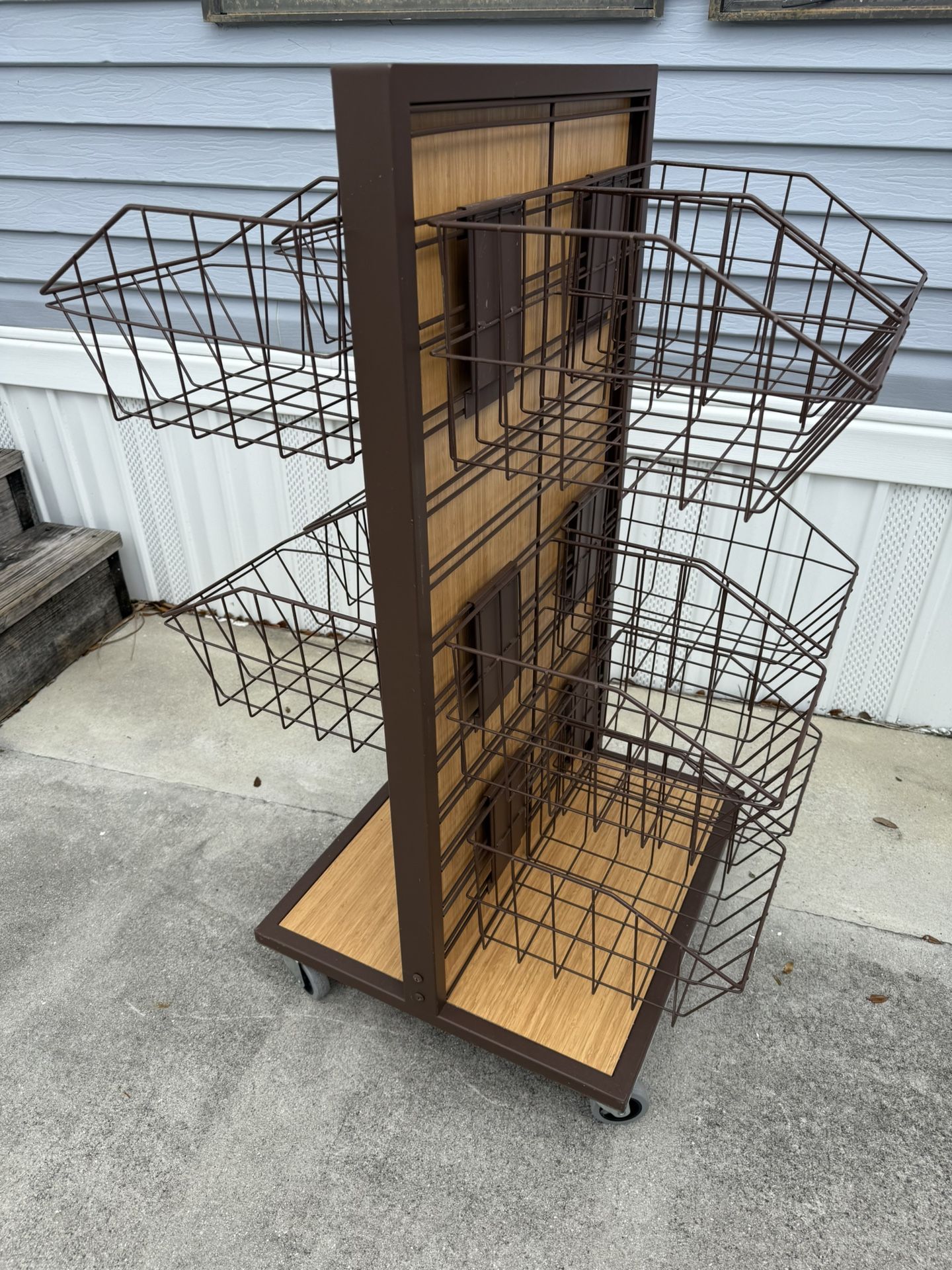 360• Shelves With Wheels