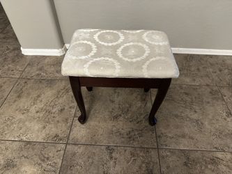 Upholstered Vanity Stool with Wood Legs