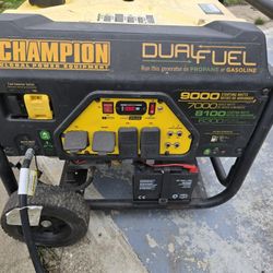Champion Duel Fuel 9000W Pk/ 7000W Avg)