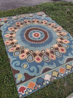 LOTS OF VERY NICE 5 BY 7 AREA RUGS