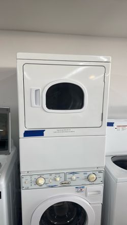 Comercial stack washer and dryer