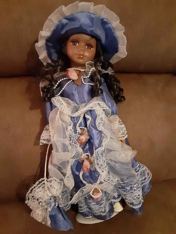 Royal cathay sales collection porcelain doll