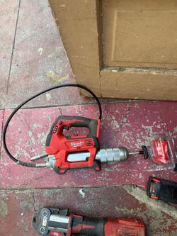 M18 18V Lithium-Ion Cordless Grease Gun 2-Speed (Tool-Only) as is