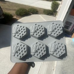 Silicone Mold And Free Soap Base 