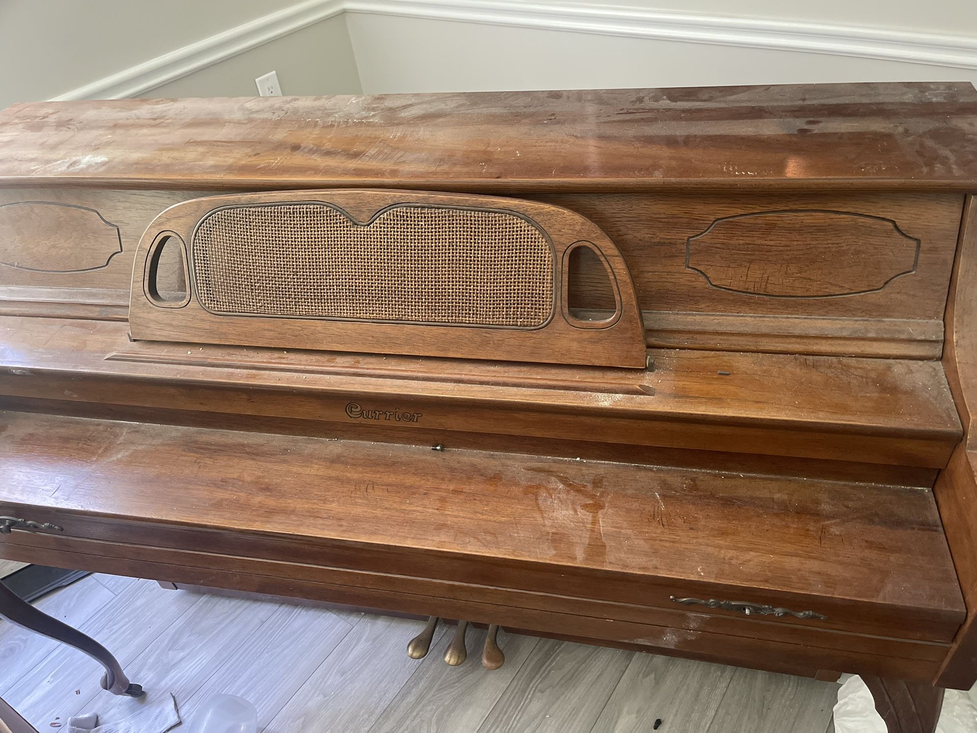 Currier Piano