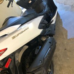 Suzuki,Burgman, White, 2018