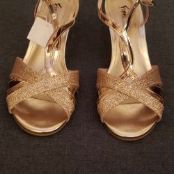 New Heels Size 7 