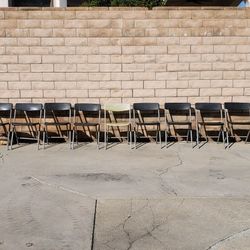 folding chairs with lock