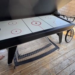 Air Hockey Table Must Pick Up 
