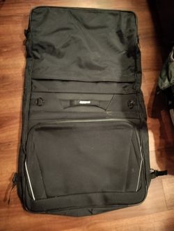 American Tourister garment bag