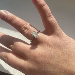 14k Gold - 1.6 Carat Lab Diamond Ring