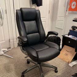 Black Leather Office Desk Chair
