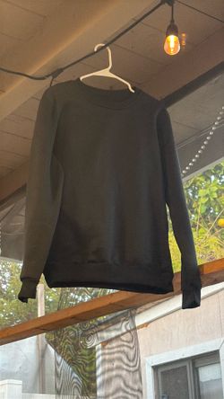 Black sweatshirt size medium