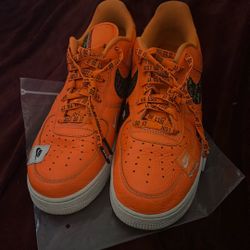Nike Air Force 1 Low 