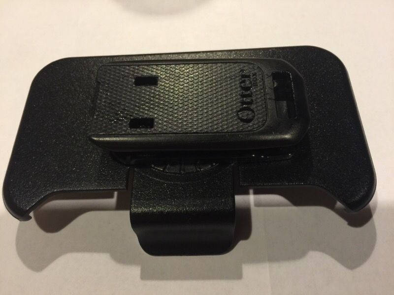 iPhone 4/4s "otterbox" belt clip (branded)
