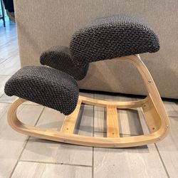 Ergonomic Kneeling Chair – Wooden Frame – Adjustable Posture Chair