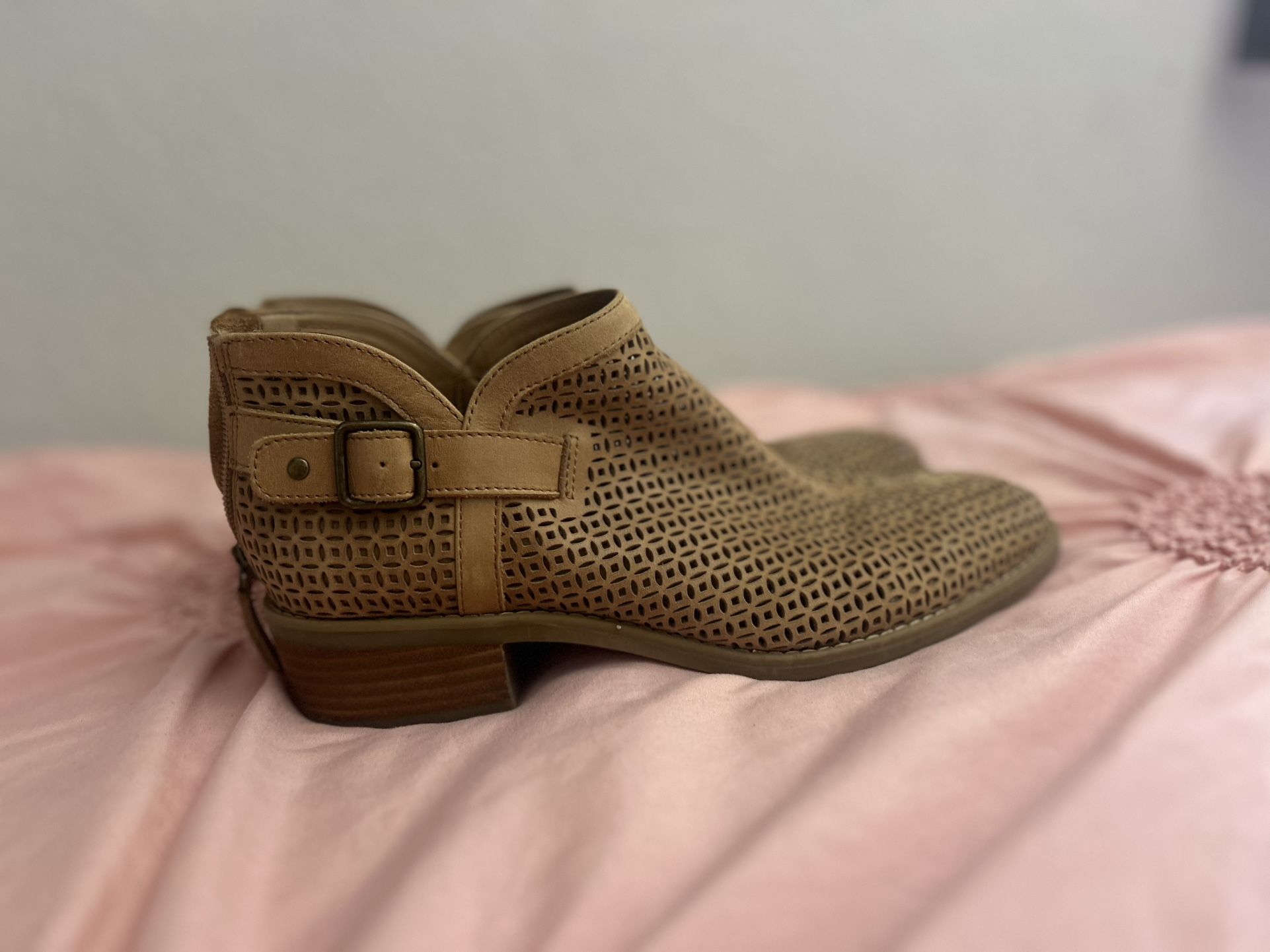 Super Comfy Boots