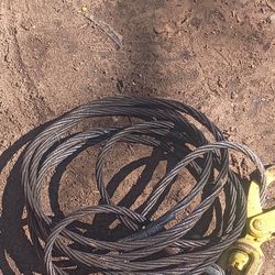 3 Winch's All 3 With Hooks 2 Are 20ft One Is 40 Ft Or Longer Not sure But  Forsure Over 40 Ft 