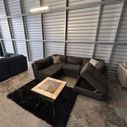 5pc Modular Thomasville Sectional Sofa/ Couch (We Deliver) 