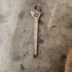 15 Inch Adjustable Wrench