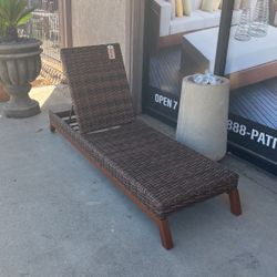 Wicker Chaise Lounge