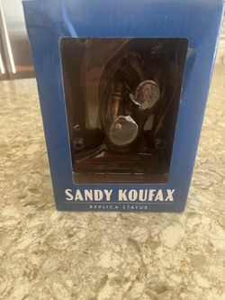 Sandy Koufax Replica Statue