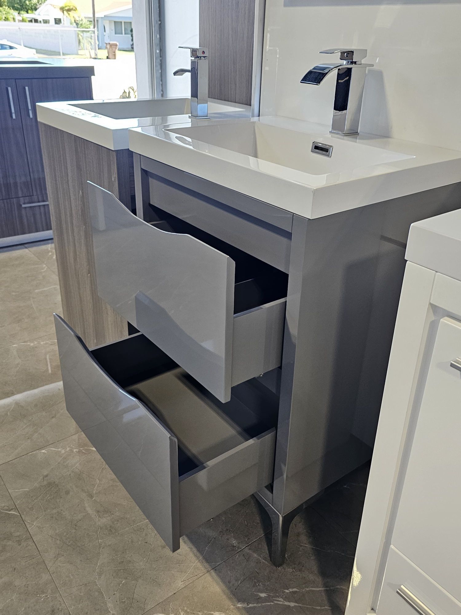 Bathroom Vanity 24”