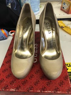 Guess heels 👠