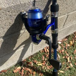 Royal Adventurous Series fishing rod with an RO30B spinning reel