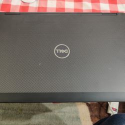 Dell Precision 7530 Gaming/Workstation 15.6" Display Intel Core i7-8th Gen, 32gb Ram, 512gb M.2 SSD, Radeon Pro WX 4150 4GB Graphics, Windows 10, Micr