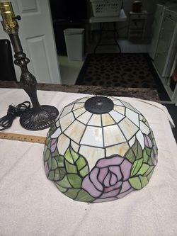Tiffany style antique Stained Glass lamp.