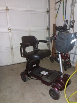 Mobility scooter