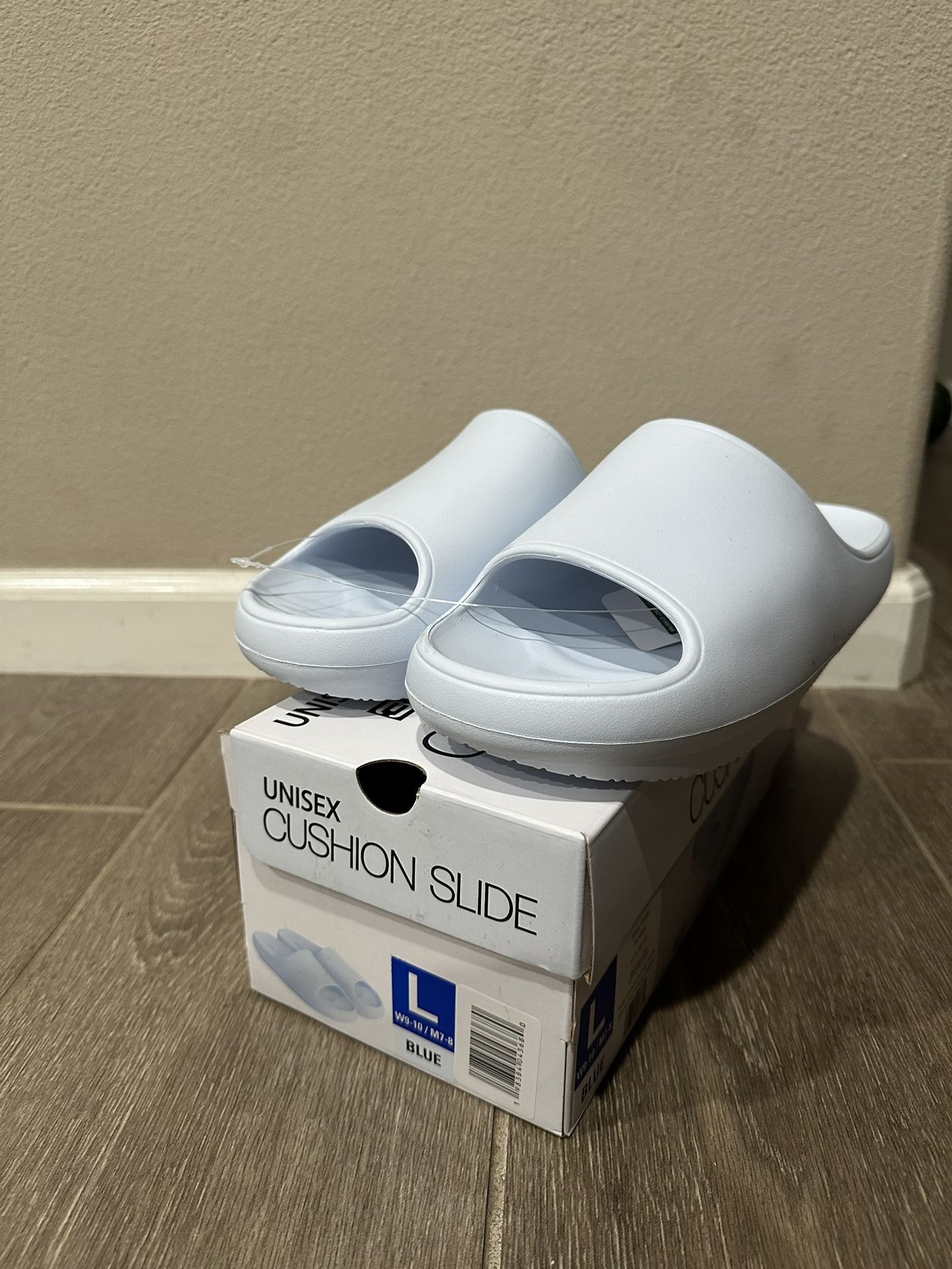 <NIB> 32 Degrees Unisex Cushion Slide Sandals, L Blue W 9-10 / M 7-8