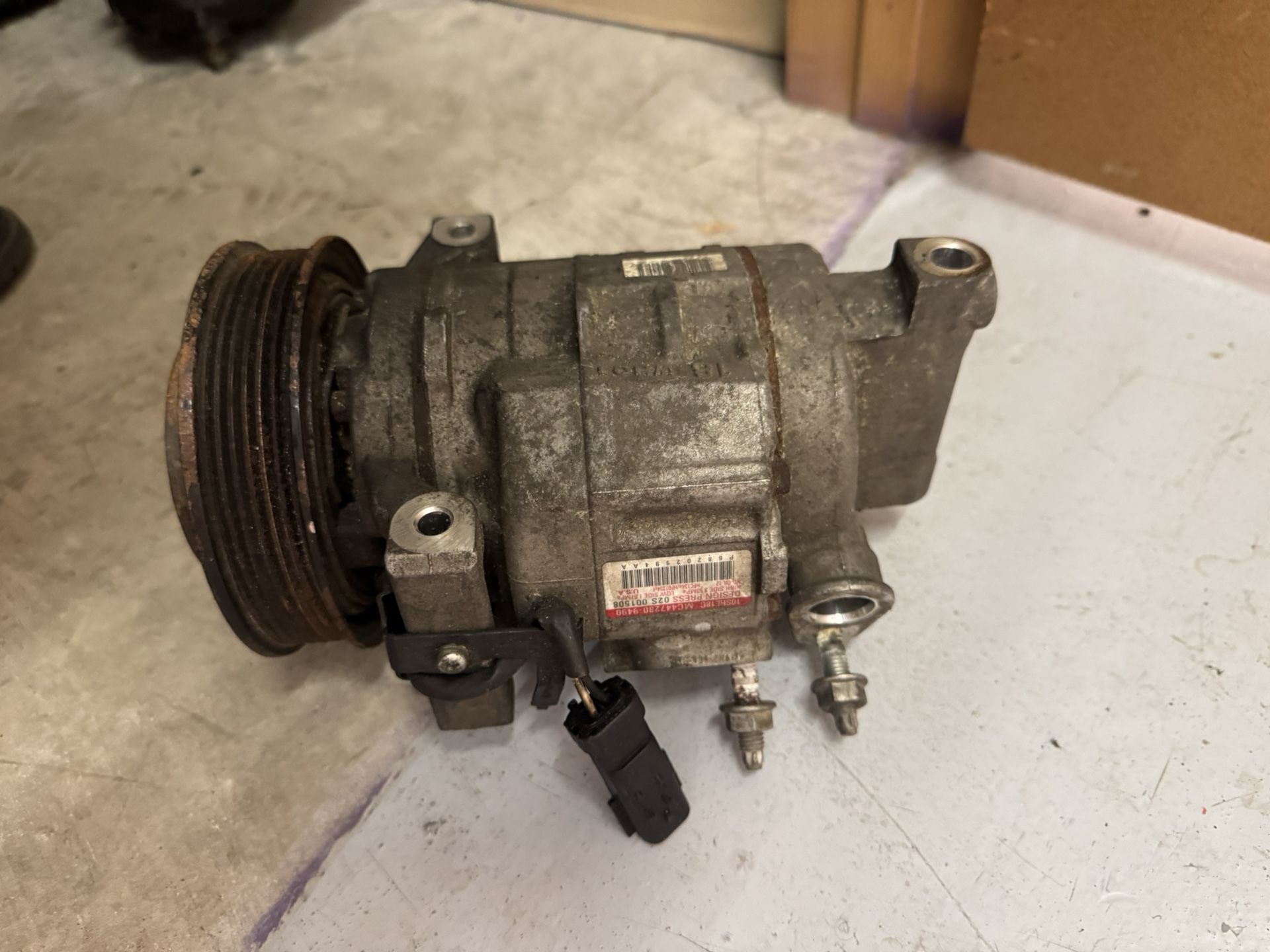Dodge hemi AC compressor