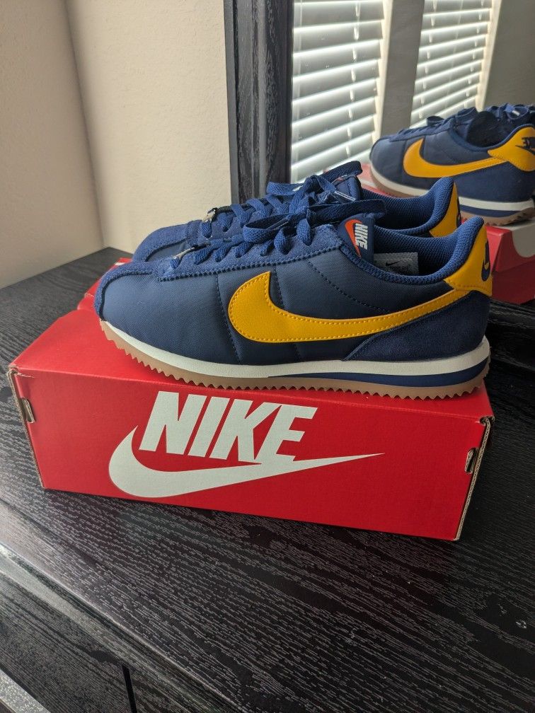 Midnight Navy Nike Cortez