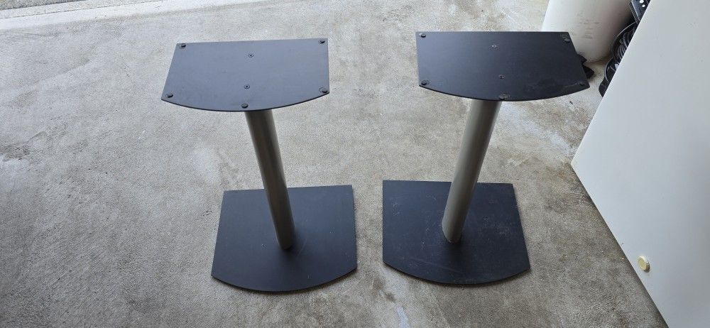 Bookshelf Speaker Stands ( Bose F1)